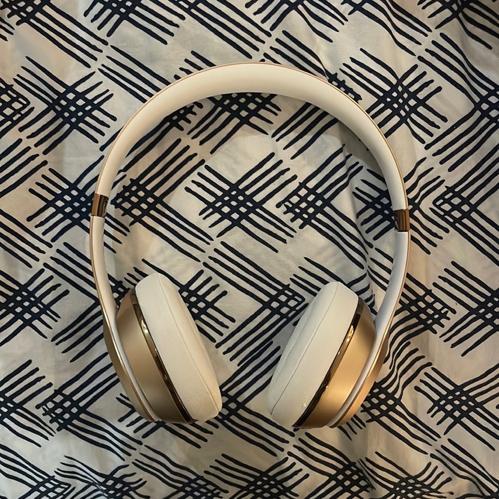 beats solo 3 wireless